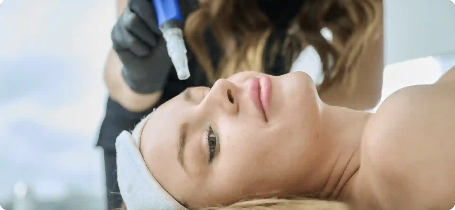 How Do Microneedles Trigger New Collagen and Elastin in Loose Skin Spalding?